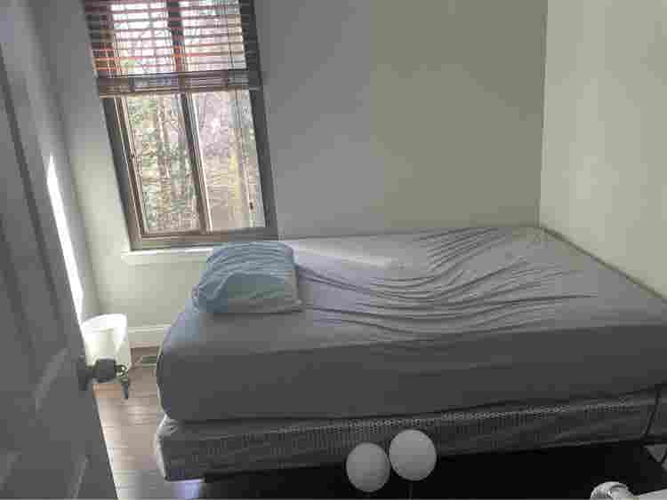 Private rooms in Rockville
