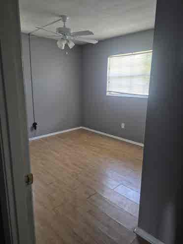 Affordable Sarasota Room
