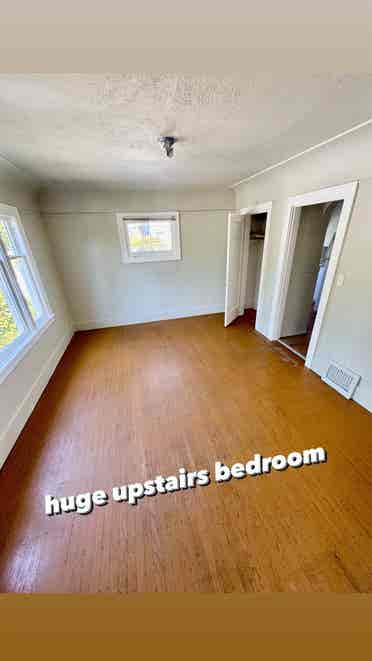 North Seattle Immaculate Vibes Hous