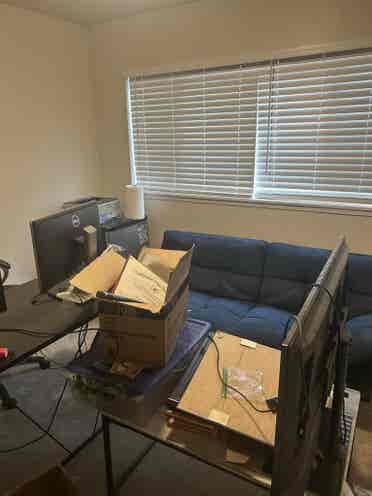 Spare room in 2 bdr apartment