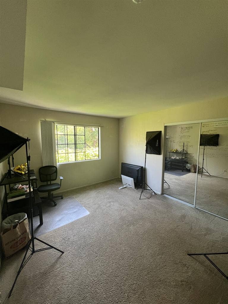 Sherman Oaks Apt