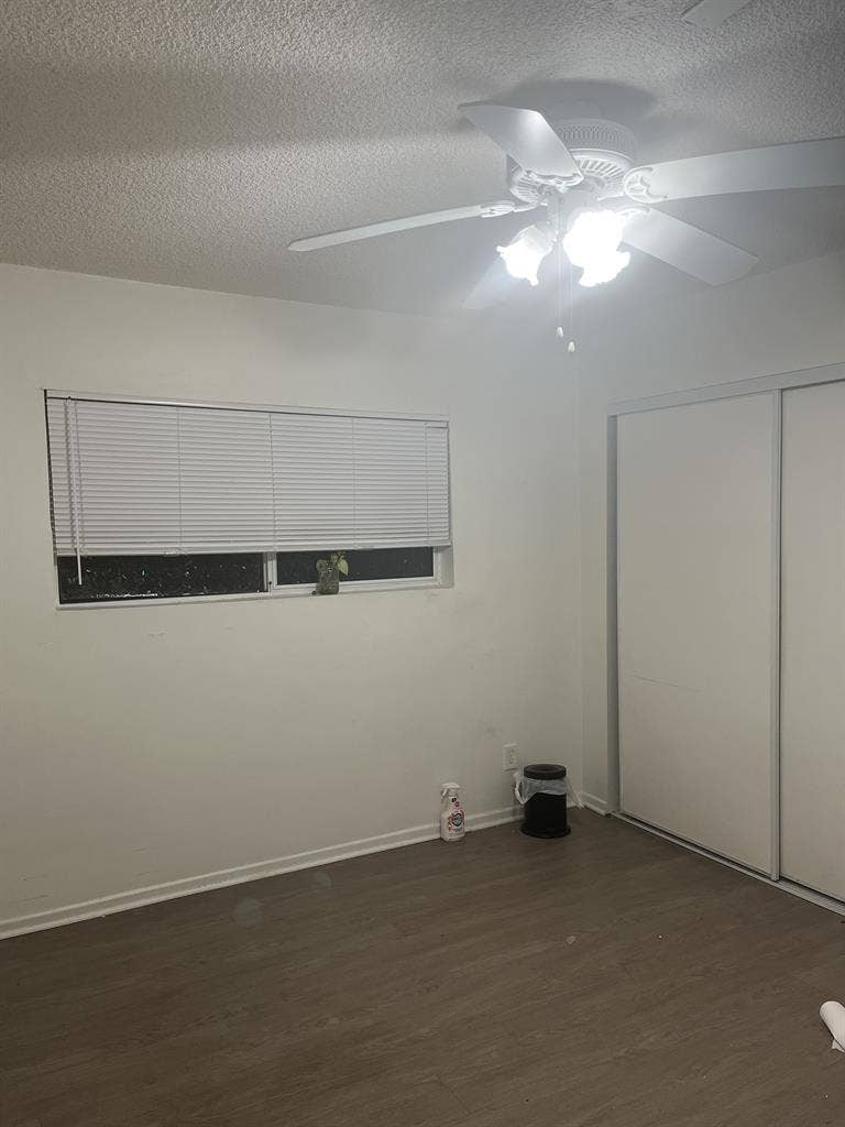 K-Town Room, Bathroom, Living Space