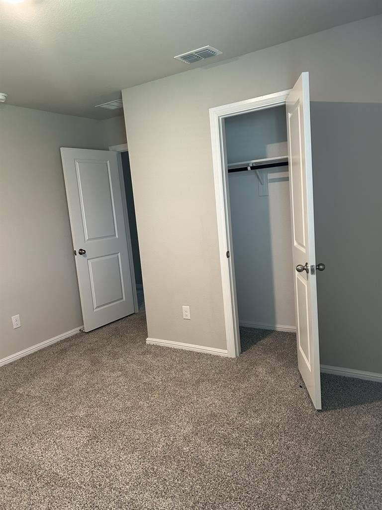 I Rent 2 rooms / Rento 2 cuartos