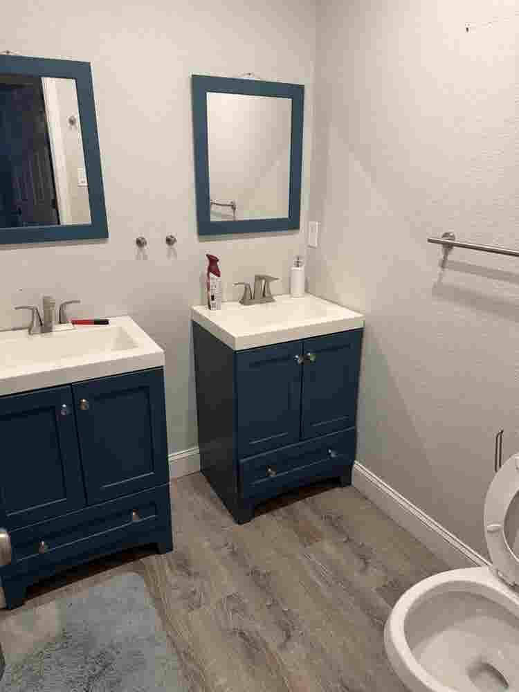 Room for rent/Roommate needed