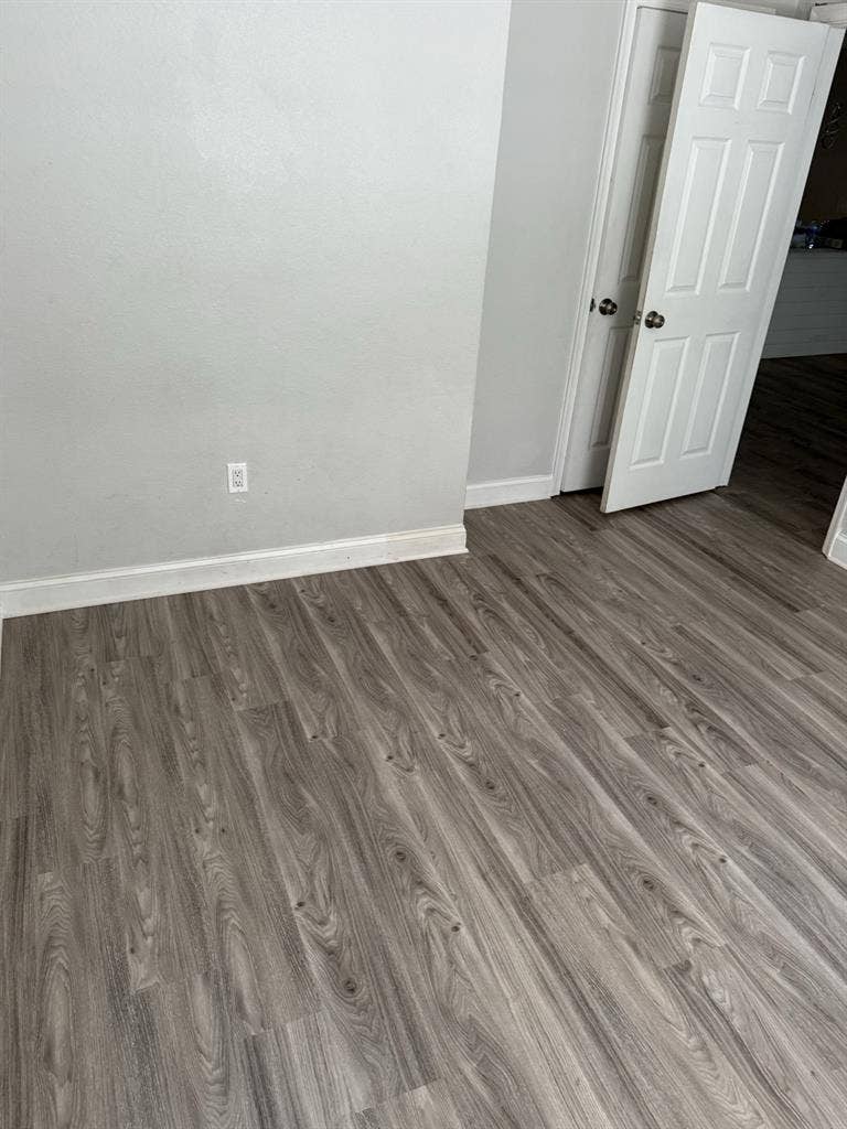 Room for rent/Roommate needed