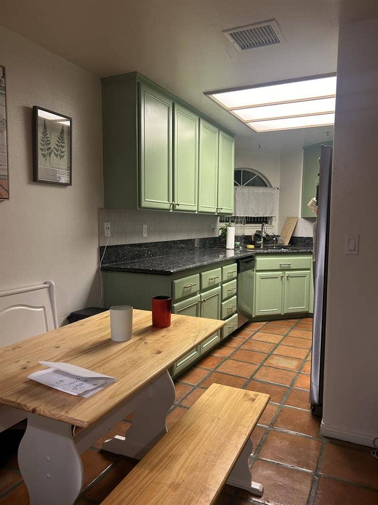 Private Room in Spacious Condo