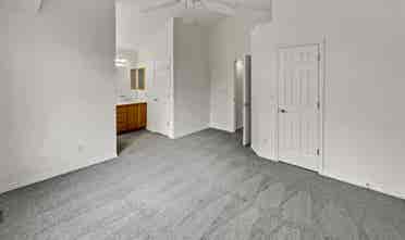BATH HOUSE FOR RENT