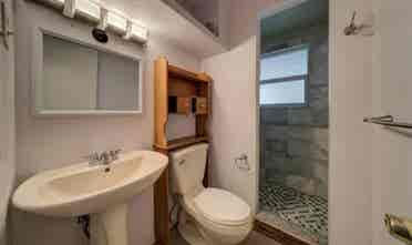ROOM FOR RENT - NO DEPOSIT / CREDIT