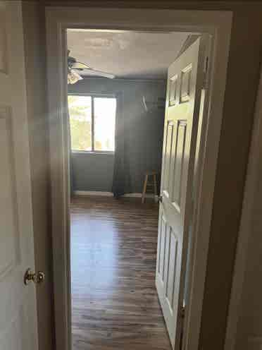 Room up for rent (Pool access)