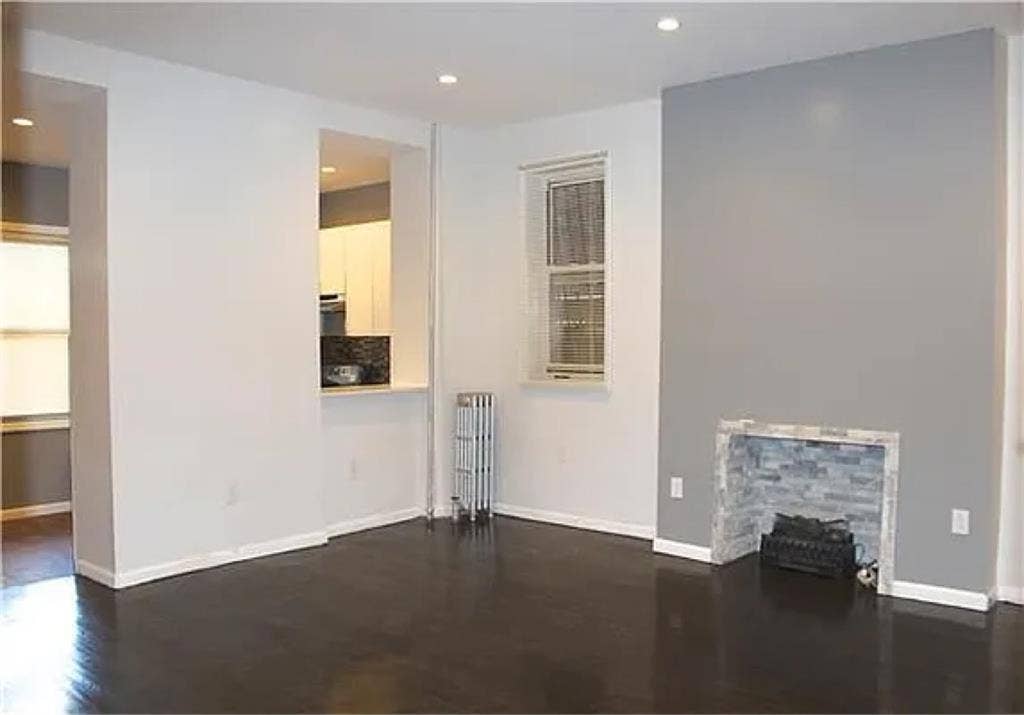 Williamsburg +utilities /Jul 1
