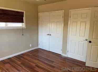 5 minute walk from SDSU campus!