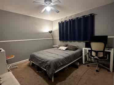 Furnished Room in Nice Neighborhood