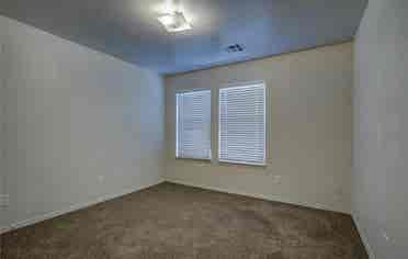 Room for rent available immediately
