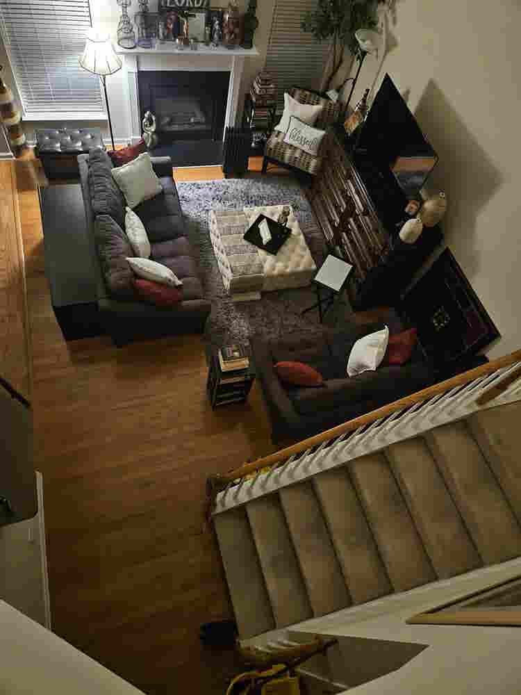 I'm offering a room for rent.