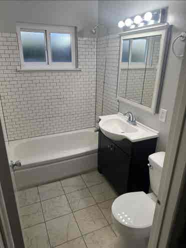 $-Room for rent in Riversidee