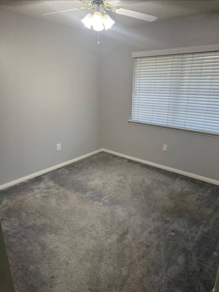 $-Room for rent in Riversidee