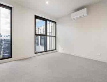 Town House - Port Melbourne