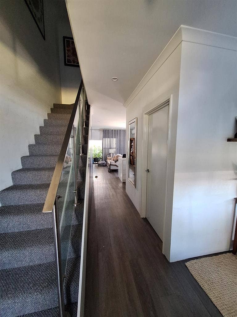 2 x fully furnished rooms available