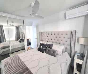 2 x fully furnished rooms available