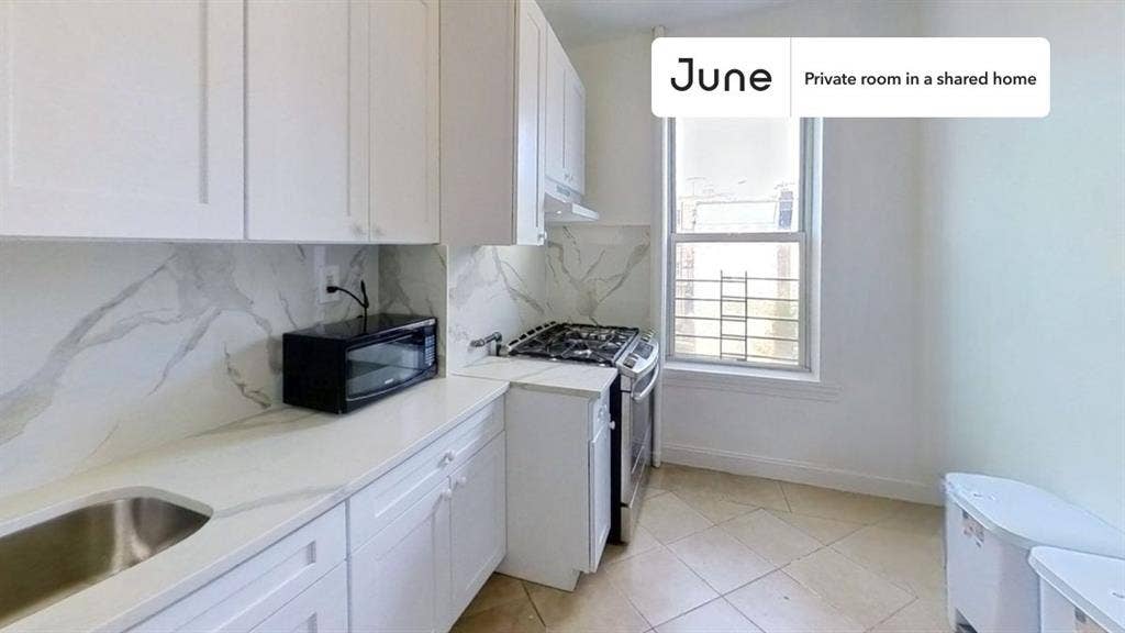 4 BR in New York City