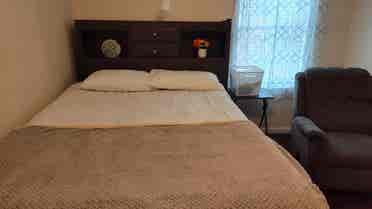 Rooms in Decatur available