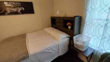Rooms in Decatur available