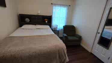 Rooms in Decatur available