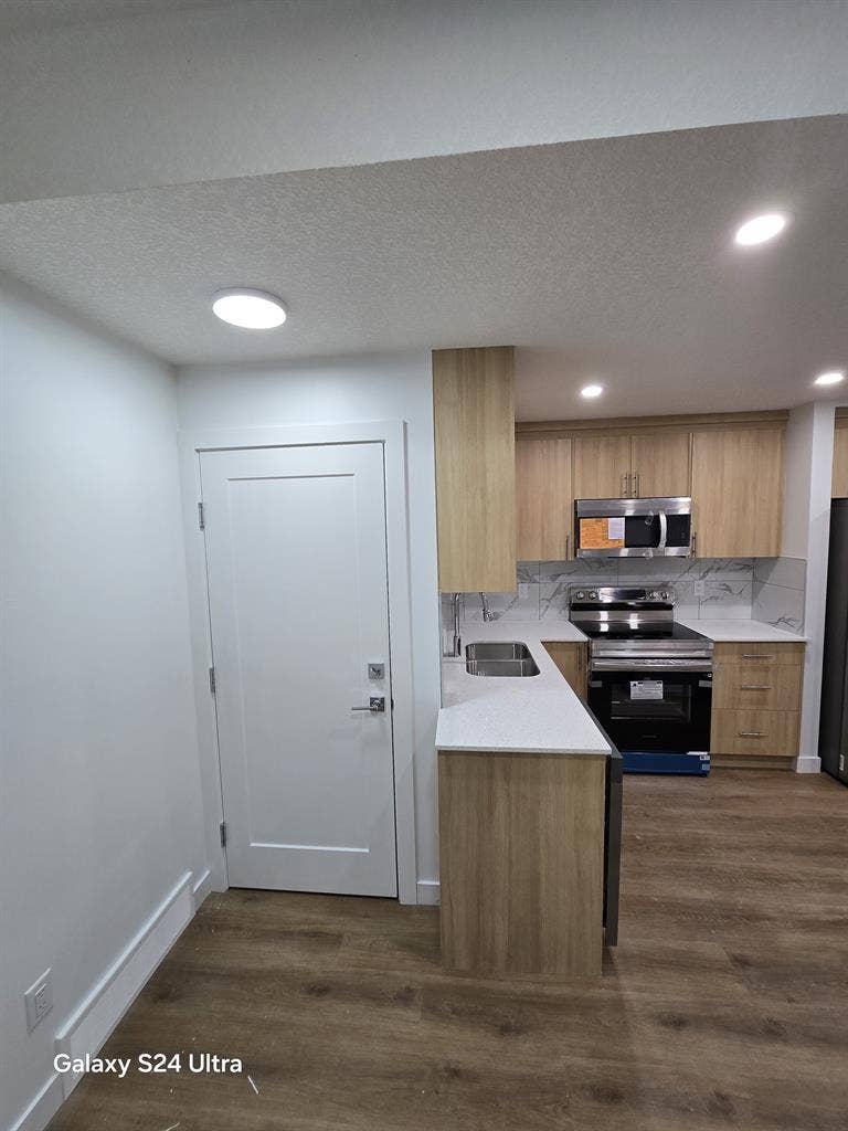 2 Bed Legal Basement in Rangeview