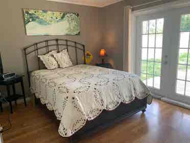 PRIVATE room, bathroom, entrance