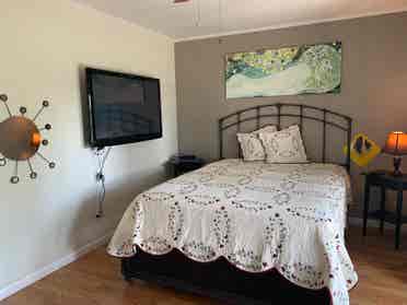 PRIVATE room, bathroom, entrance
