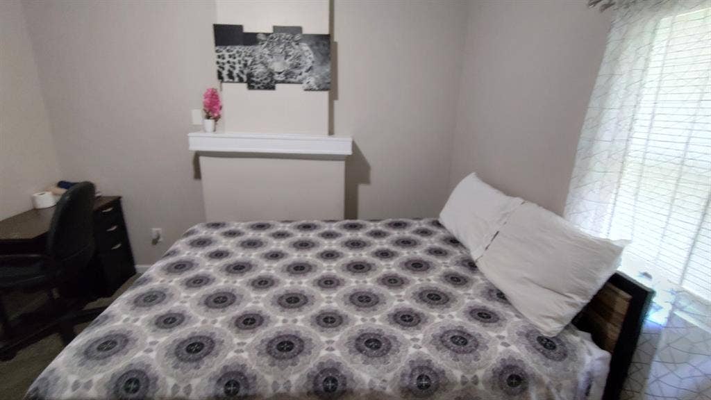 Quaint Room in Downtown Atlanta