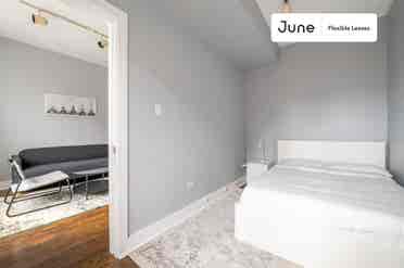 3 BR in Chicago
