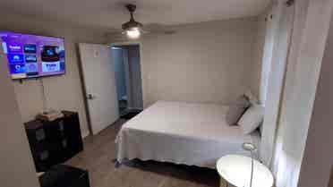 Master bedroom available downtown
