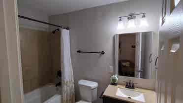 Master bedroom available downtown