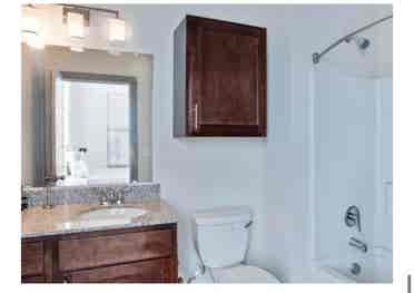 Roommate to share apartment
