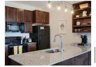 Roommate to share apartment