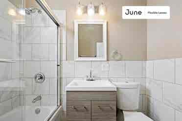 3 BR in Chicago