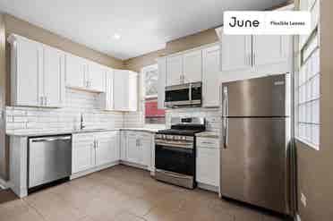 3 BR in Chicago