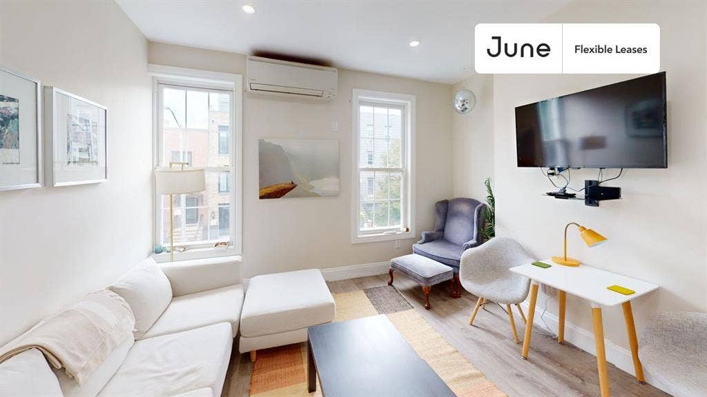 3 BR in New York City