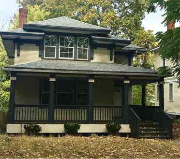 Two bedrooms for price of one!