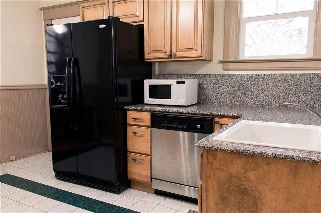 Two bedrooms for price of one!
