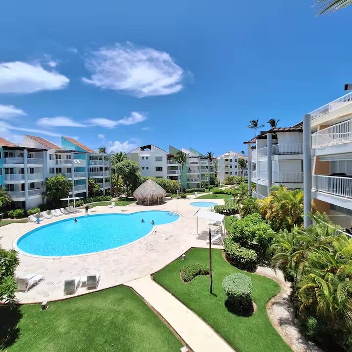 Waterfront 1br apartment