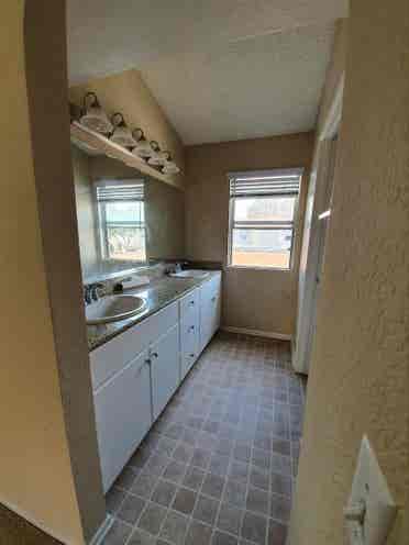 [Looking for a Female Roommate]