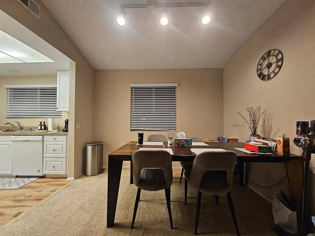 [Looking for a Female Roommate]