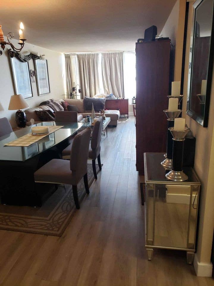 Private room near Seneca College