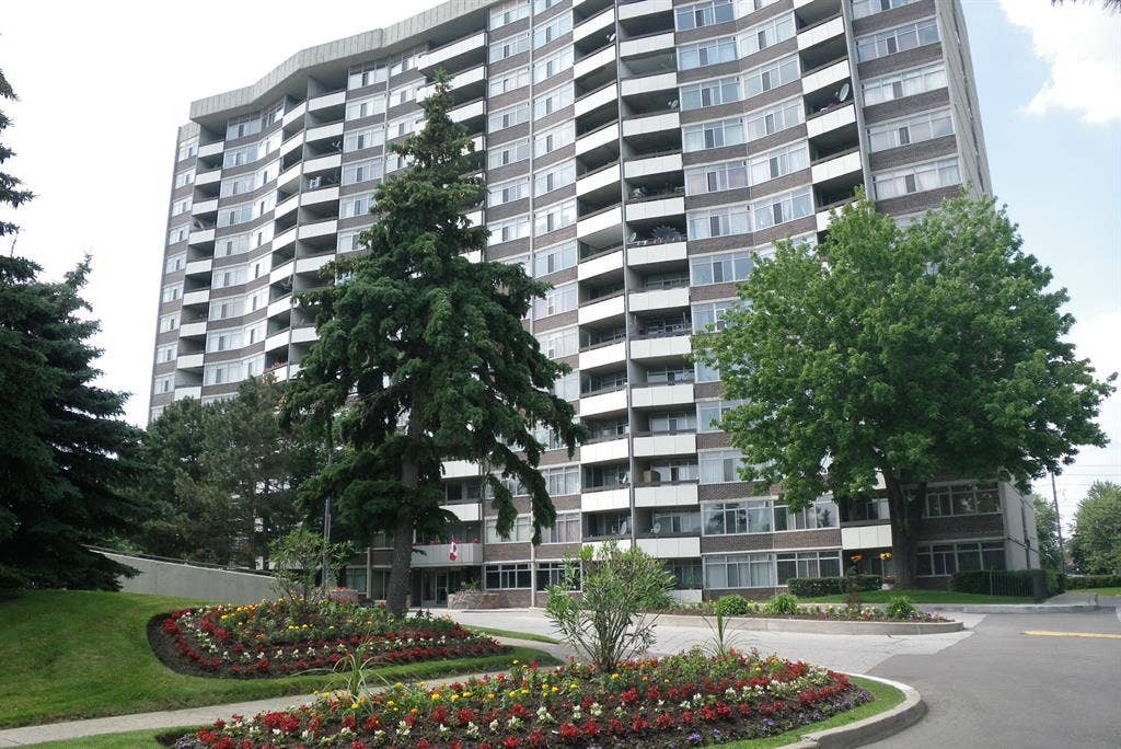Private room near Seneca College
