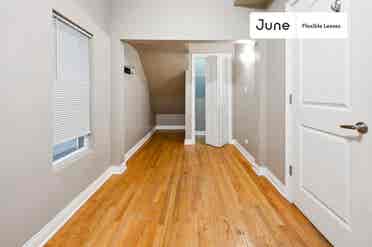 3 BR in Chicago