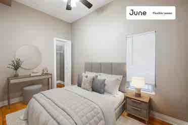 3 BR in Chicago