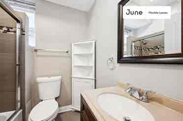 3 BR in Chicago
