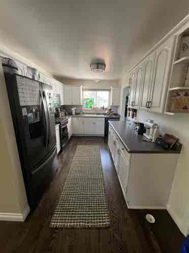 Private room in 2 bedroom house